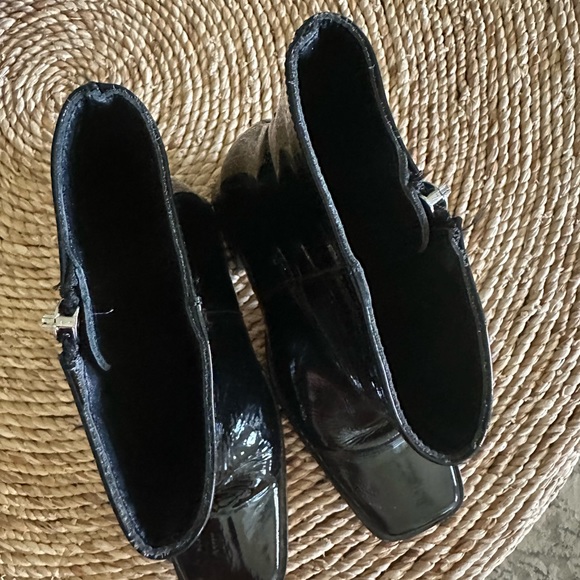 Alohas South Booties - Picture 3 of 10